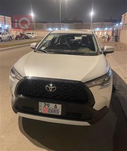 تۆیۆتا کۆرۆلا کرۆس